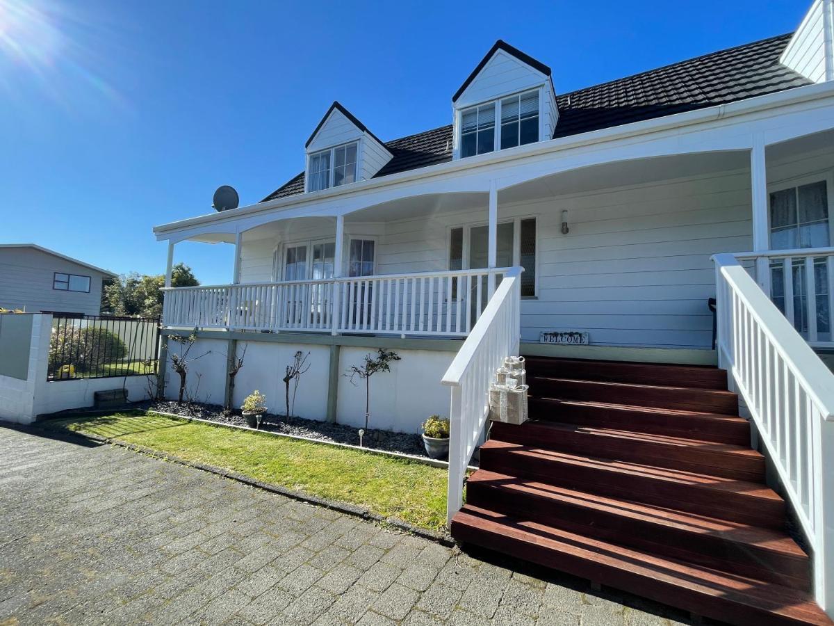 2Mins To Lakefront Family Retreat Taupo Zewnętrze zdjęcie